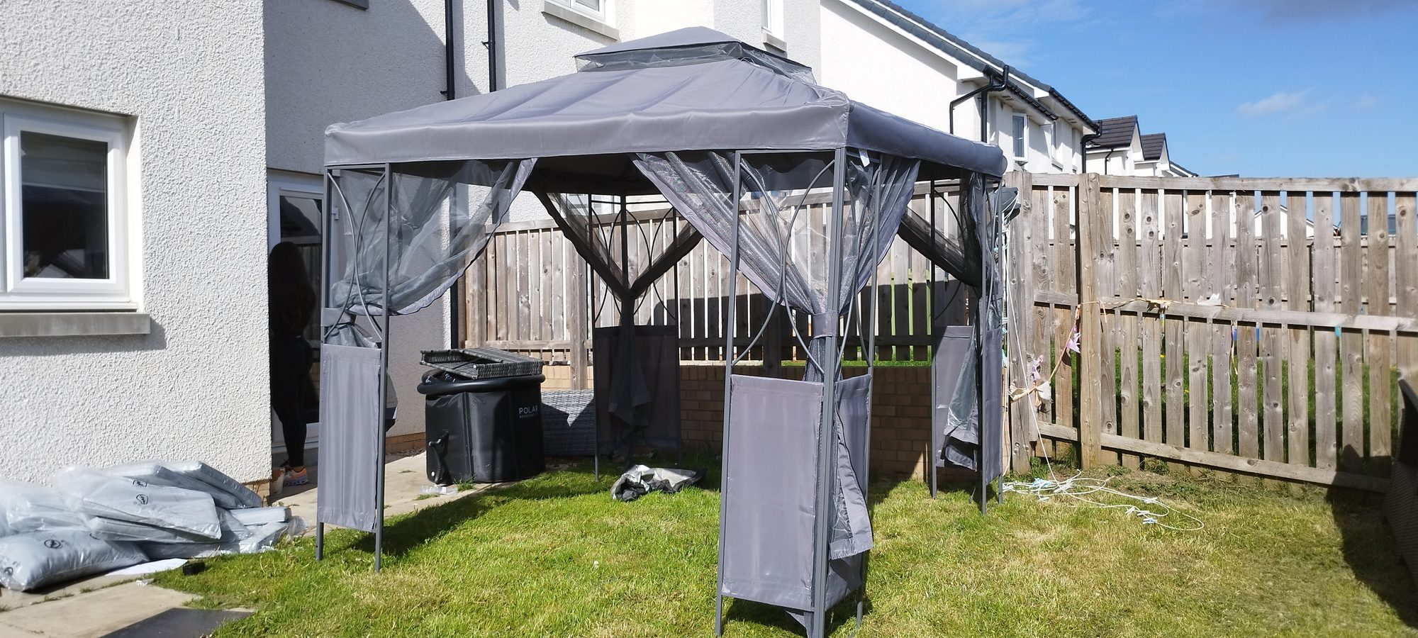Garden pagoda assembly